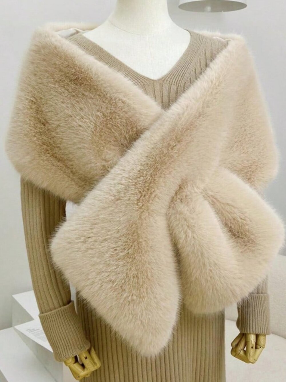 Camel Casual Faux Fur Bridal Shawl With Collar